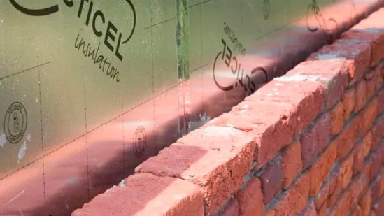 Isolation de façade avec finition briquettes